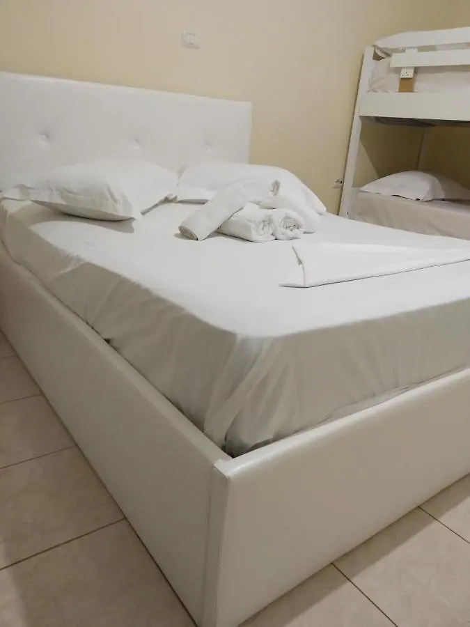 Villa Zira Sulo Ksamil Gæstehus